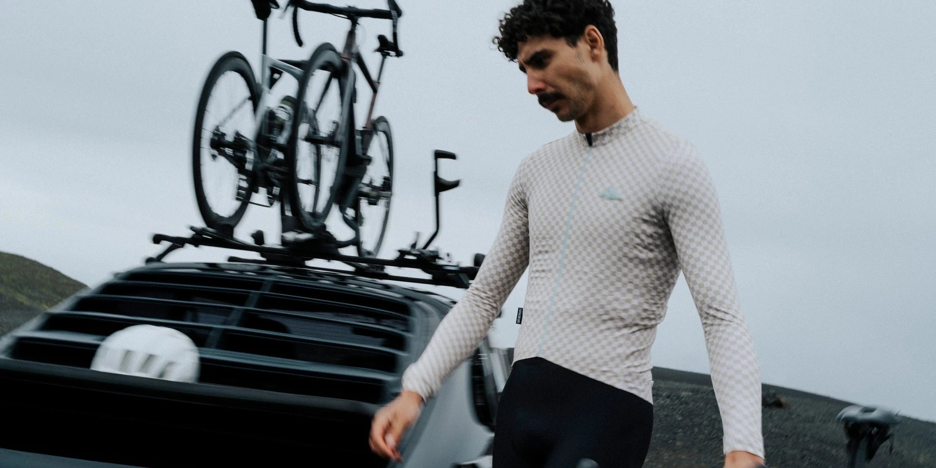 ウェア CAFE DU CYCLISTE Alphonesine Man XS レビュー】Café du Cyclisteウィンタージャージ - やわらかくて