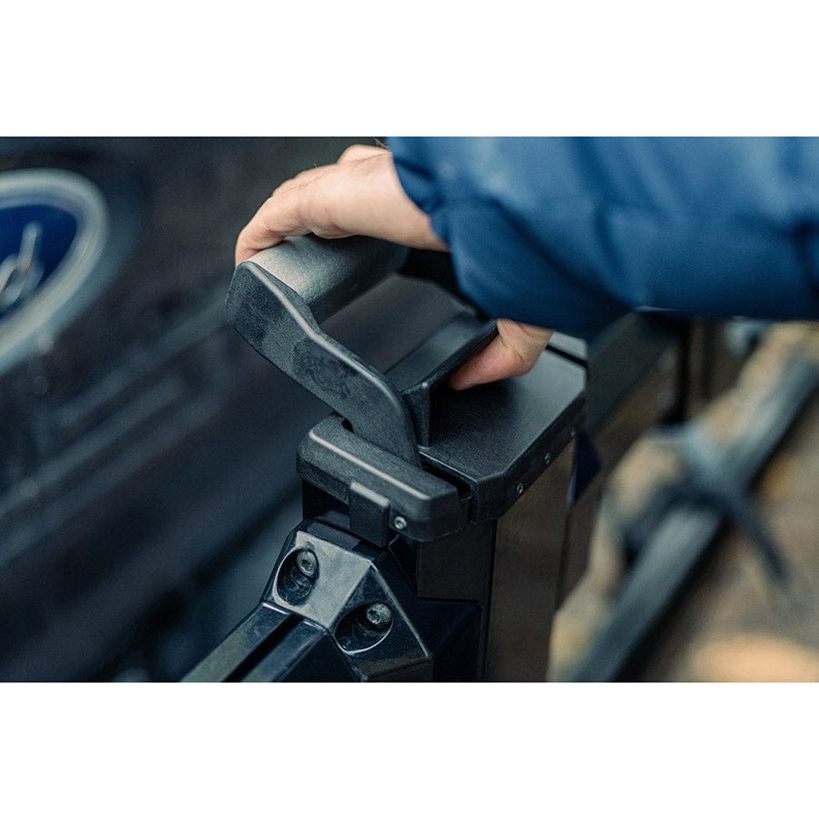 Saris EDGE 2-BIKE Saris, EDGE 2-BIKE, Hitch Mount Rack, 2'', Bikes: 2, Maximum load per bike : 80 lb Hitch Racks